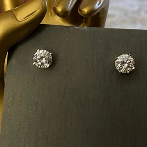 Gorgeous stud earrings marked 925 China.